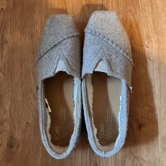 Toms - Picture 8 of 10